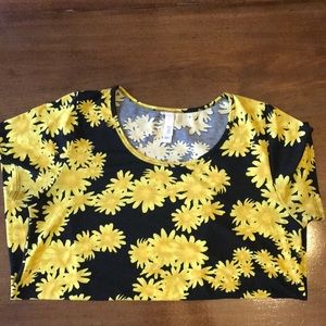 Large Lularoe Classic T